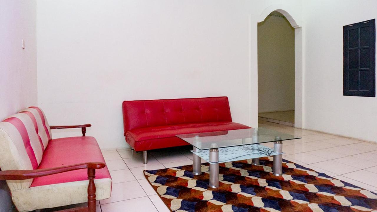 Hotel Reddoorz Near Sentani Airport Jayapura Exterior foto